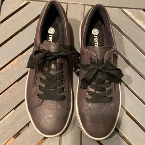 Remonte women’s sneakers size 8 dark brown
